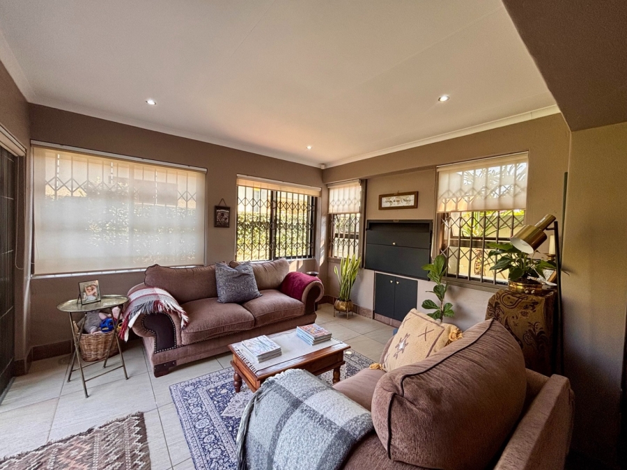 3 Bedroom Property for Sale in Flamwood North West